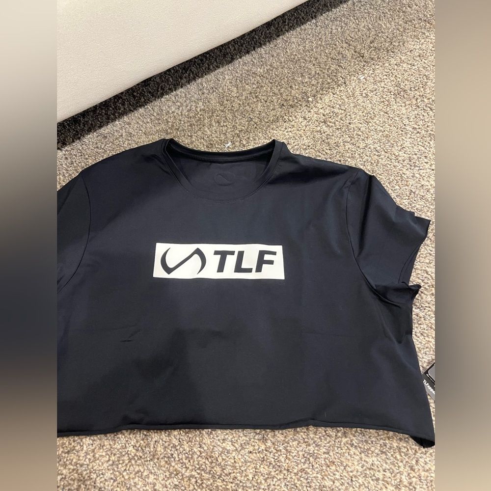 TLF women’s crop top